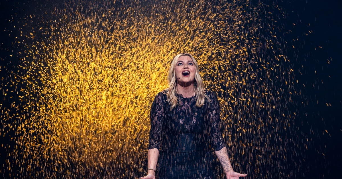 Salud. ¿Qué es la espondilitis anquilosante que padece Louane?