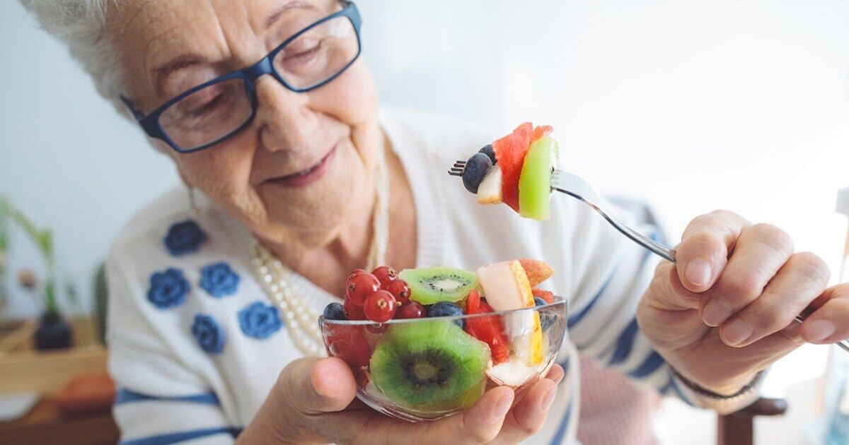 A fruta antienvelhecimento de 20 centavos que pode ajudar a prevenir rugas e aliviar a dor da artrite