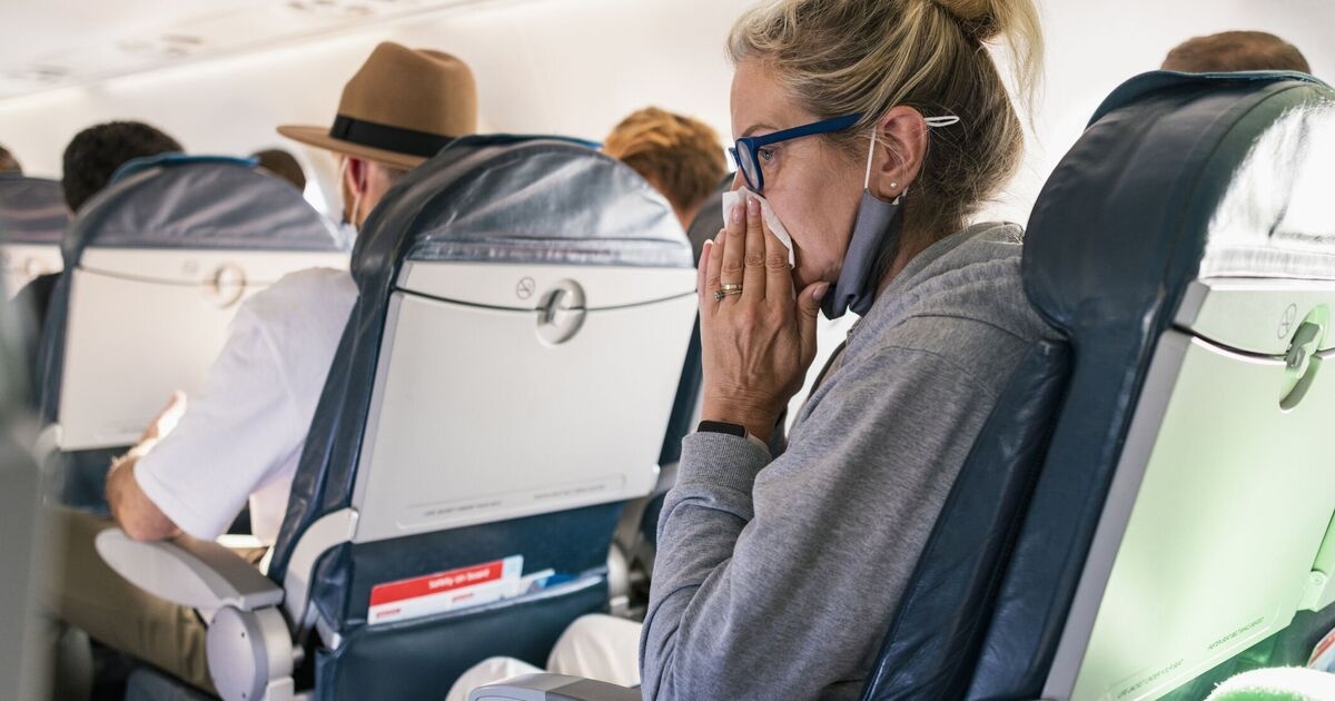 UKHSA emite alerta de 'prevenção de doenças' para quem viaja para o exterior