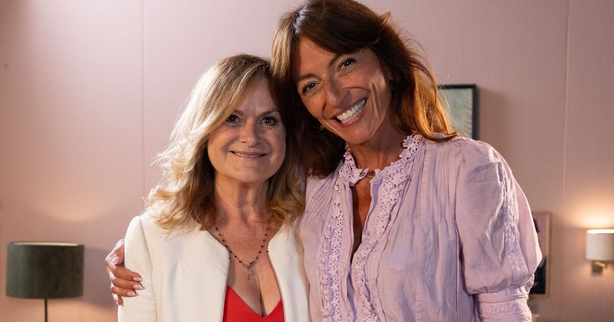 Dementia expert tells Davina McCall 'three ways to delay Alzheimer's' after health fears