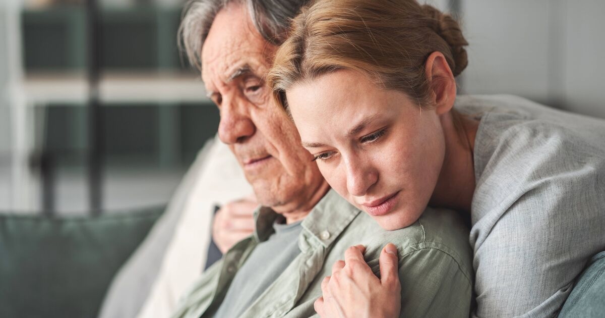 GP says four early signs of dementia may appear before memory loss