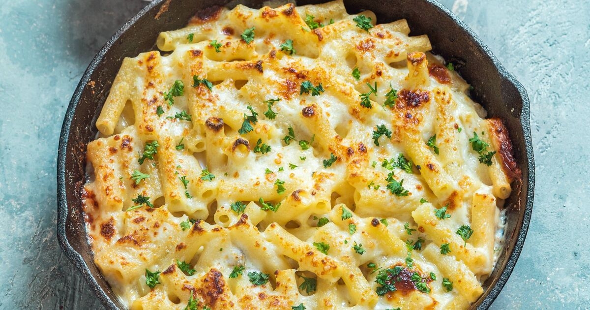 Les amateurs de macaroni au fromage adoreront cette recette de « super légumes verts » de 530 calories