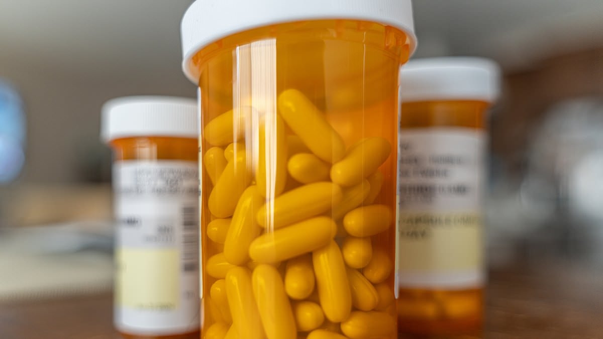 Le nouveau décret « bouleversant » de Trump devrait réduire le coût des médicaments dont dépendent des millions de personnes