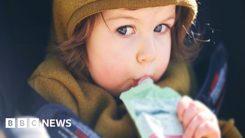 Alle aziende di alimenti per l'infanzia è stato chiesto di ridurre zucchero e sale