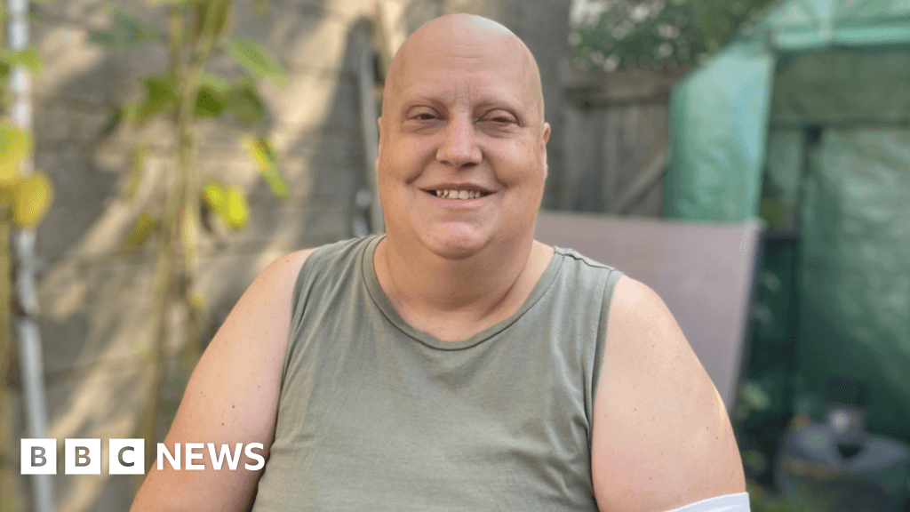 „Die Chemo hat meine Zähne ruiniert, ich kann mir die Behandlung nicht leisten.“