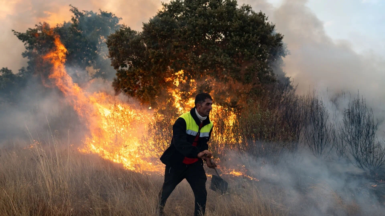 The health effects of the forest fires ravaging Spain: "They can cause great damage to the body."