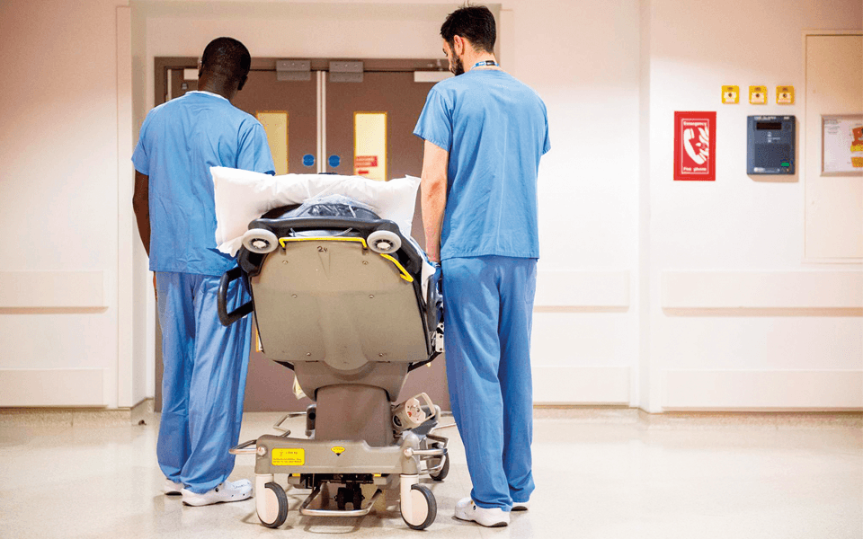 Nurses in private hospitals receive 100 euro salary increases