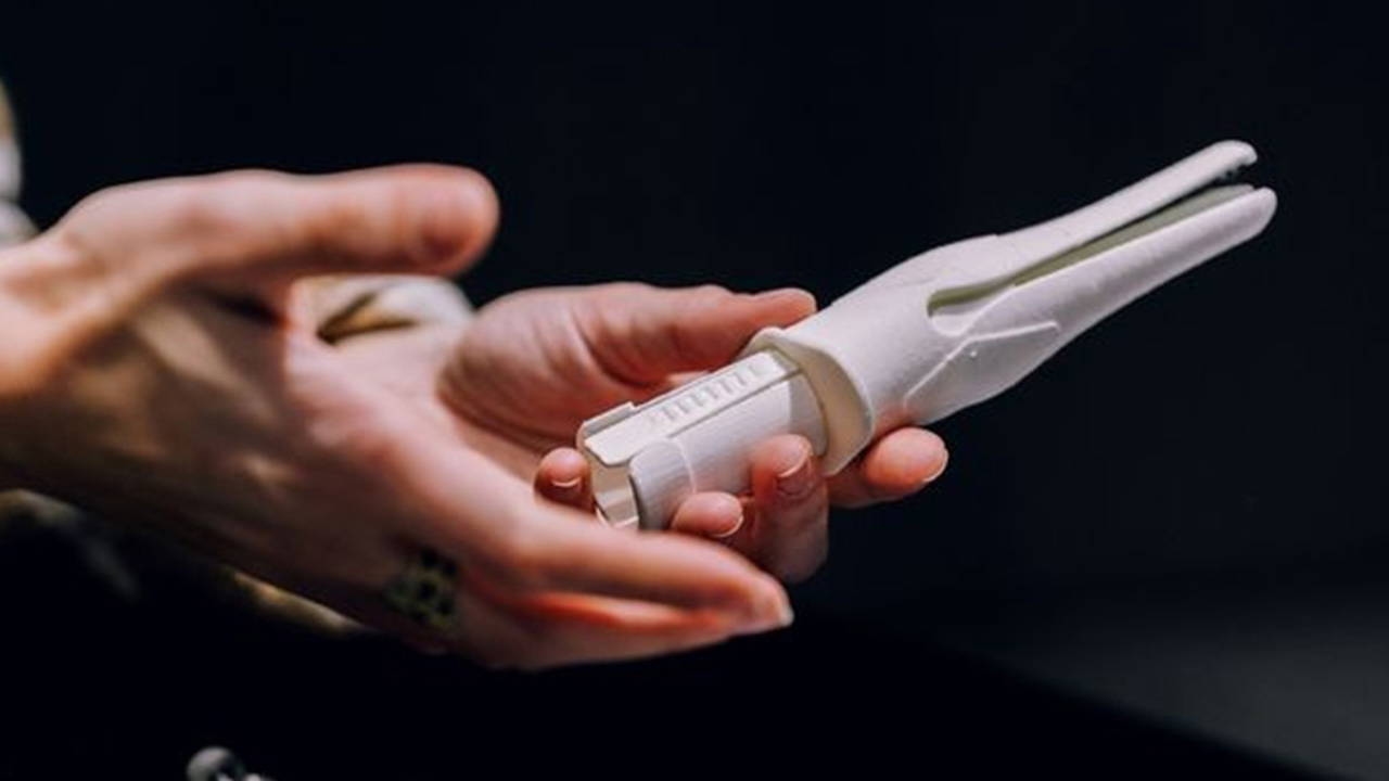 Design mit Fokus auf „Anatomie“ statt „Körper“: Neues Speculum Lilium