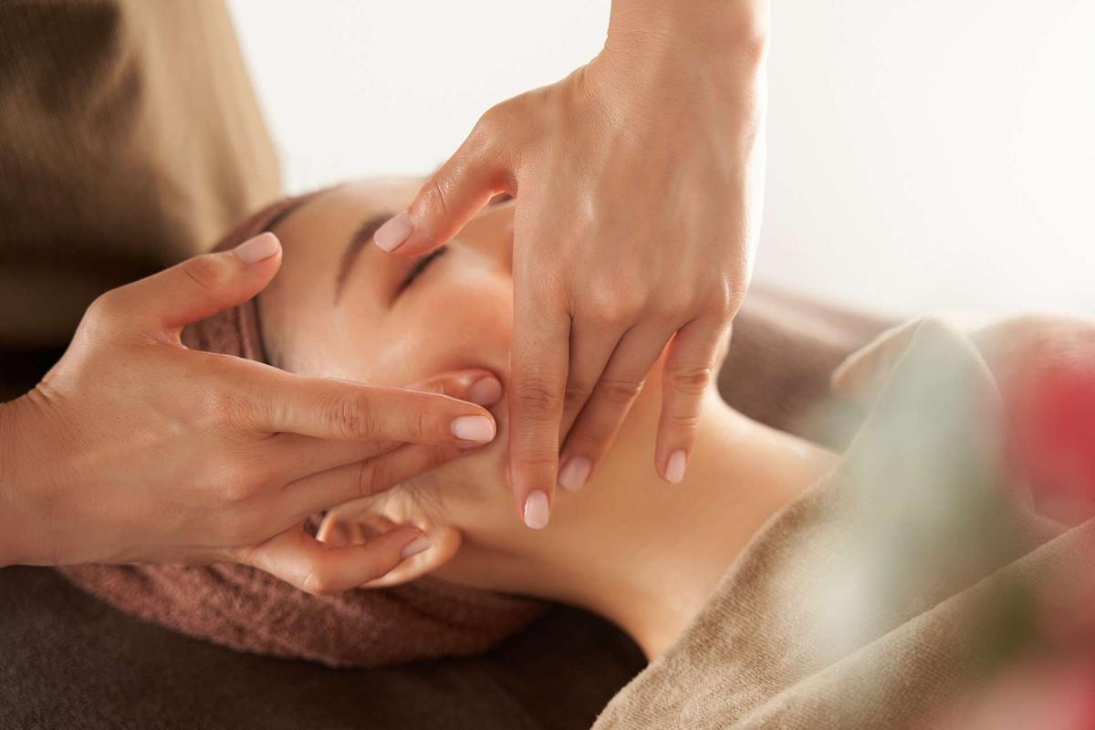 Kobido: the ancestral Japanese art of anti-aging massage that reshapes the face