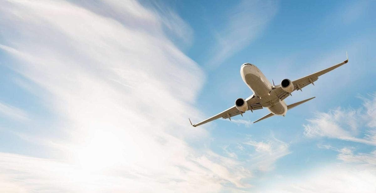 Um terço dos homens acredita ser capaz de fazer um pouso de emergência de um avião: por que eles pensam isso?