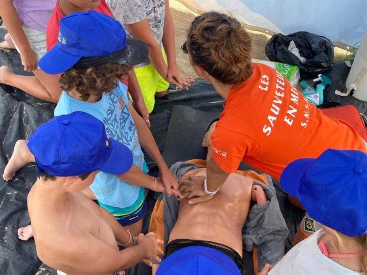 Praia Grande Conche: crianças de 7 a 12 anos treinadas em primeiros socorros