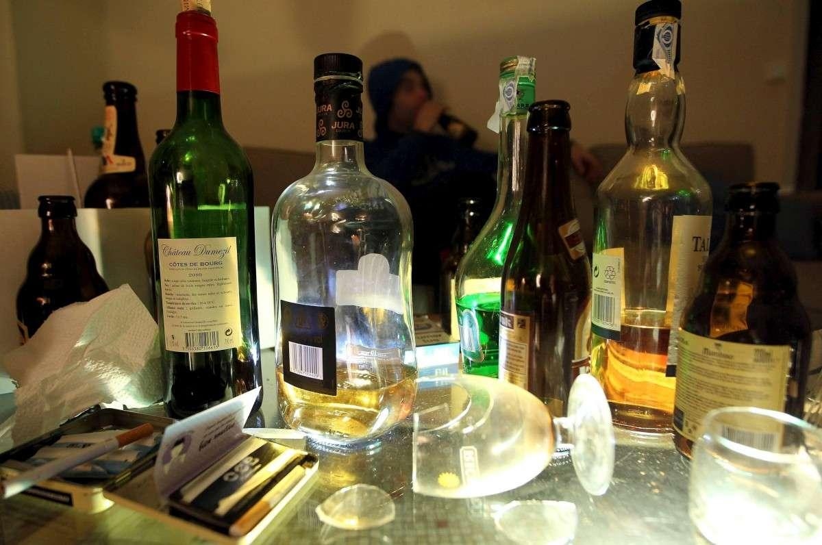 Drugs, alcohol... Adolescent consumption has fallen sharply over the last ten years in France
