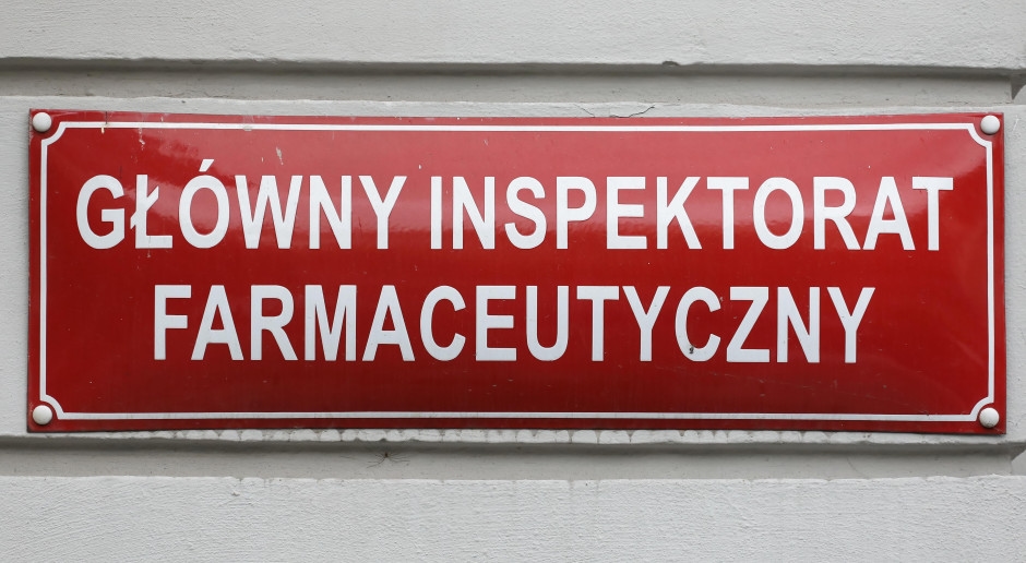 Un médicament populaire contre la douleur et la fièvre a été rappelé d'urgence. Tous les lots ont été interdits.