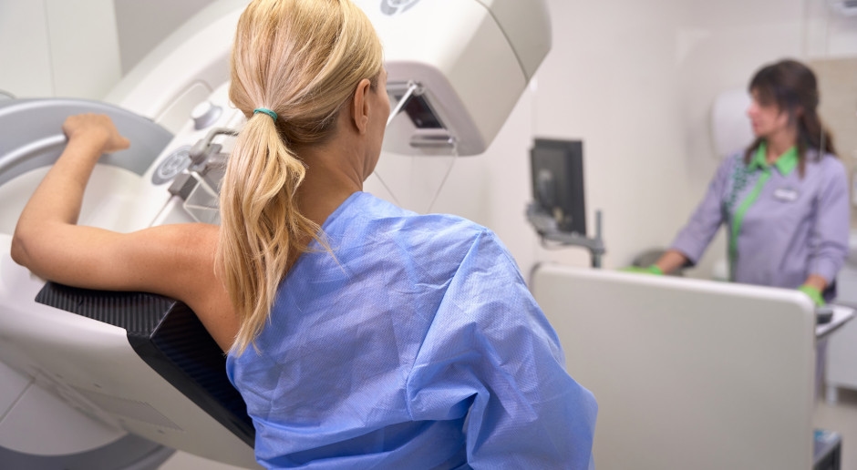100.000 personas mueren de cáncer cada año. «La prevención oncológica debe incluir la medicina del trabajo».
