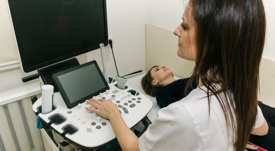 Patienten warten seit Jahren auf diese Erstattung. „Bis zu 3.000 Frauen müssen jährlich operiert werden.“