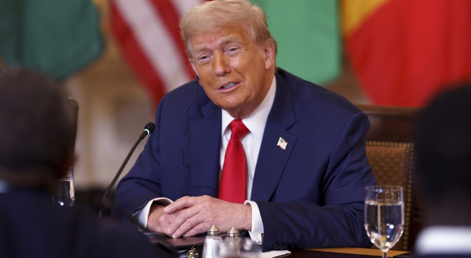 Tarifa de 200%: Trump atinge a indústria farmacêutica