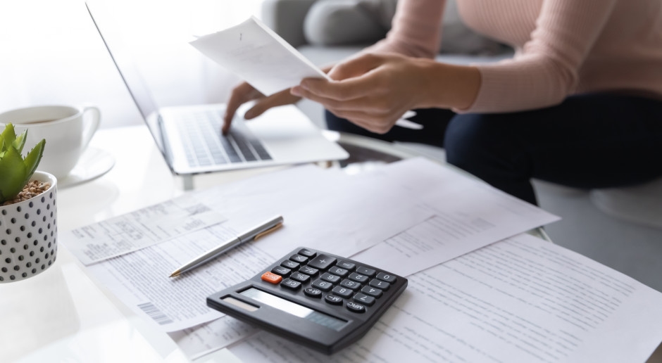 Entrepreneurs are facing a "shock increase in liabilities." Everyone will pay.