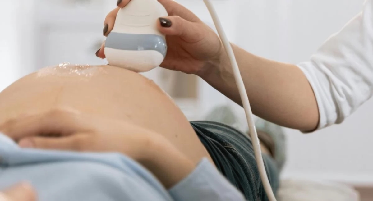 Doença hepática gordurosa na gravidez triplica o risco de parto prematuro