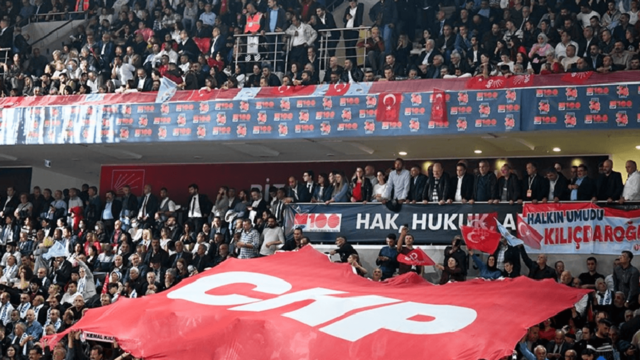 CHP is reportedly holding an extraordinary congress at the end of September.