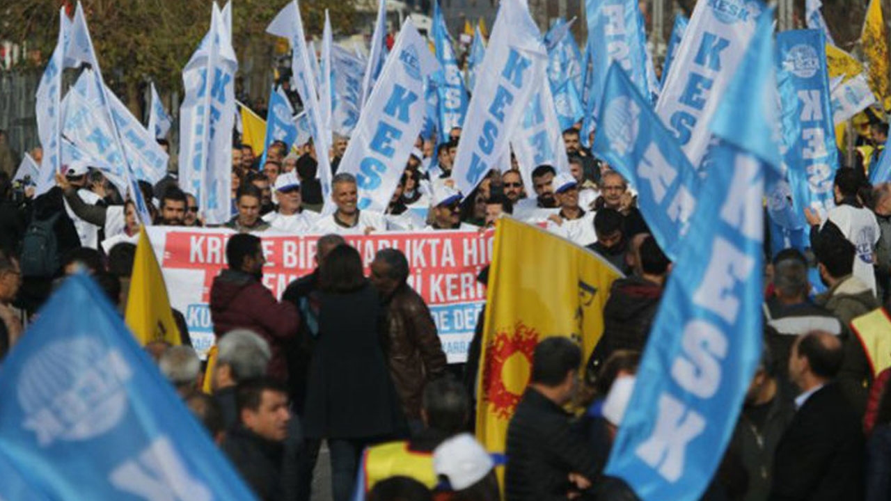 KESK proteste contre le gouvernement au sujet des conventions collectives : la loi a été ignorée