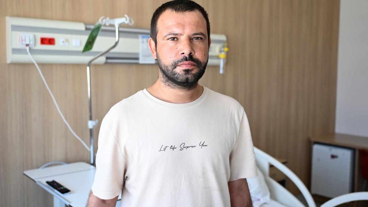 Elektrik akımına kapılan işçi, doku nakliyle dört uzvunu kaybetmekten kurtuldu