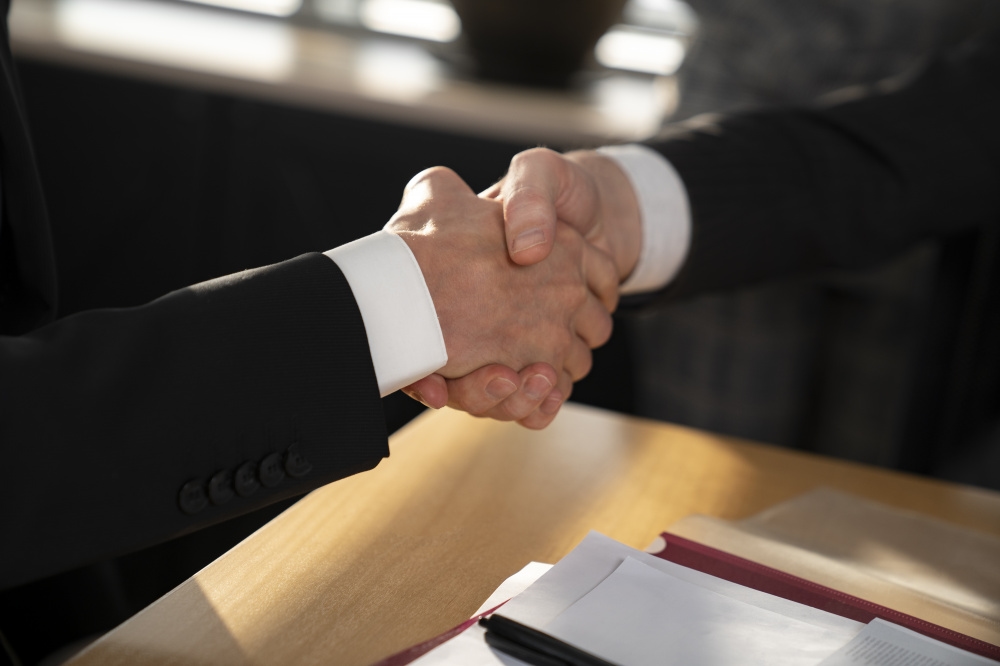 Former Head of Roche in Russia Becomes Co-Owner of Elpida