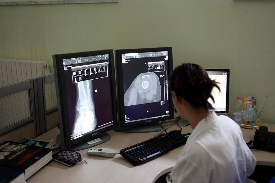Um em cada quatro italianos tem mais de 65 anos, Sirm: "Prevenção personalizada com radiologia geriátrica"