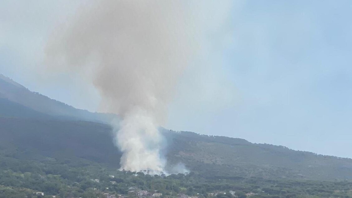 Dışarıda yangın varsa evde ne yapılmalı: ISS kuralları