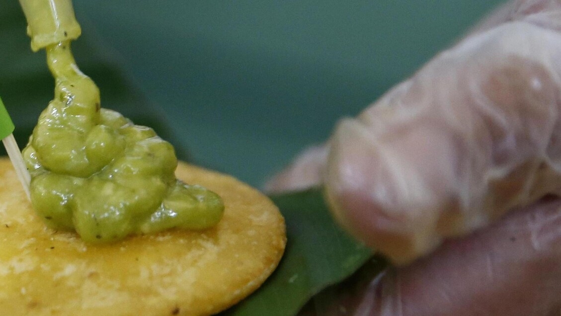 Guacamole yedikten sonra botulinum zehirlenmesi: Gemelli Hastanesi'nde bir çocuk ameliyata alınacak.