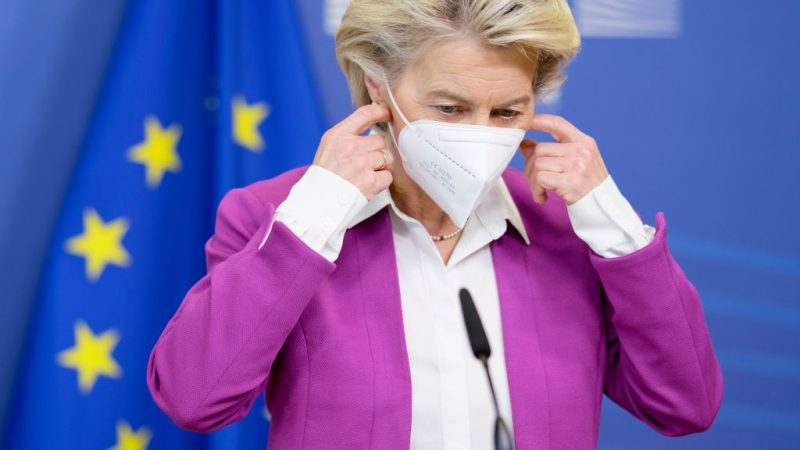 Pfizergate: il lungo Covid politico di Ursula von der Leyen