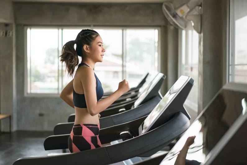 Reddit-gebruikers geven tips: waarom buiten hardlopen zwaarder is dan op een loopband