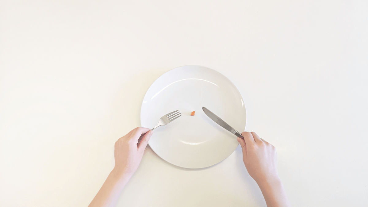 Por que os transtornos alimentares pioram no verão?