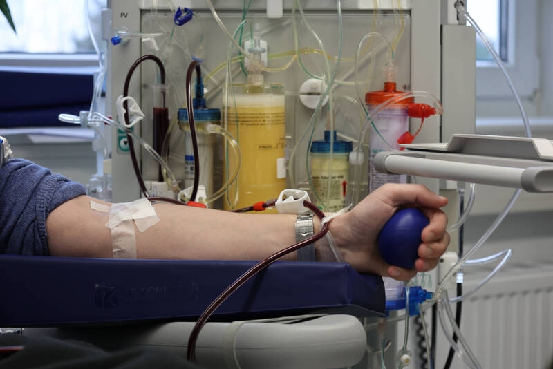 Aférese: Microplásticos podem ser filtrados do sangue