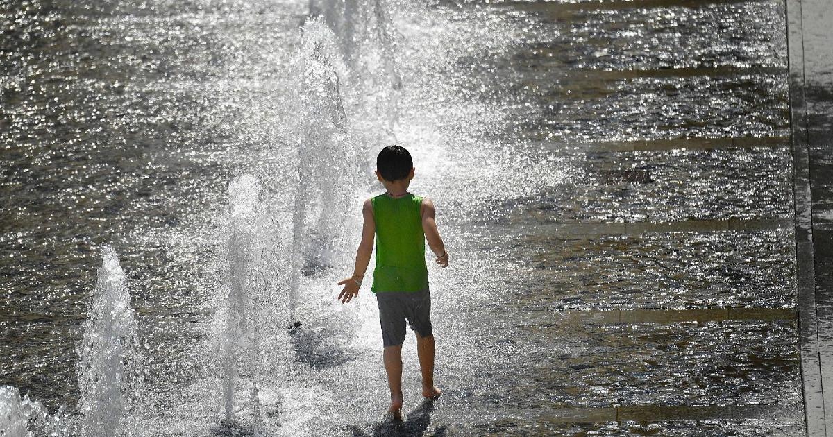 Consigli anti-afa per i bambini, occhio alla "febbre da calura"