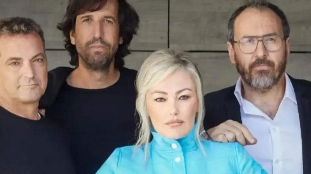 The psychology behind the craze for La Oreja de Van Gogh: "Nostalgia can be a way of escaping the present."