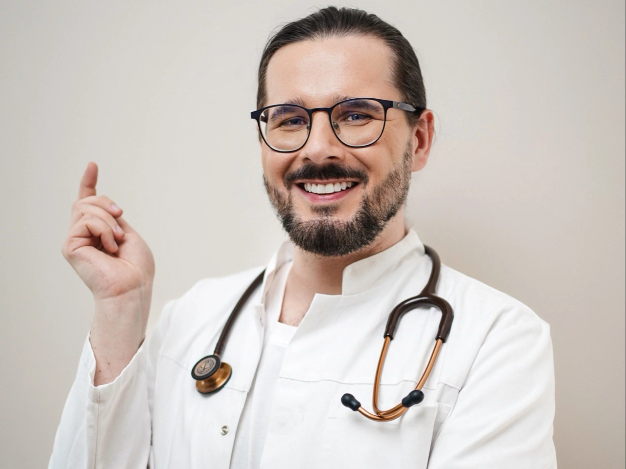 ¿Cáncer de mama? Podría estar en tu ADN, con una simple prueba. Oncólogo: No le tengas miedo al conocimiento.