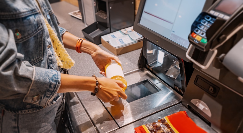 A new requirement in stores. If you don't accept it, you'll lose money.