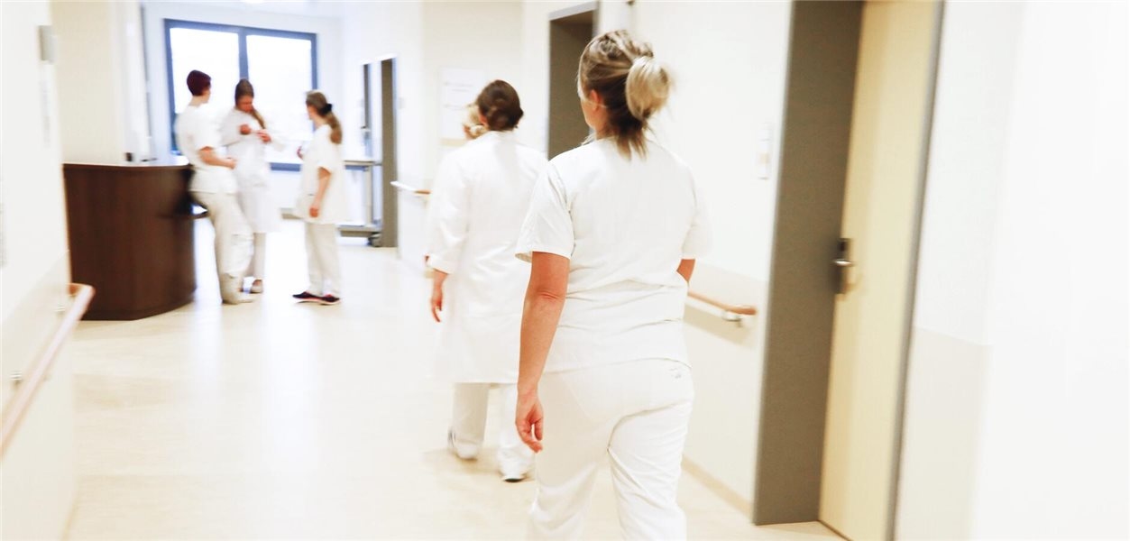 Pielęgniarki będą w przyszłości mogły samodzielnie wykonywać zawód lekarza.