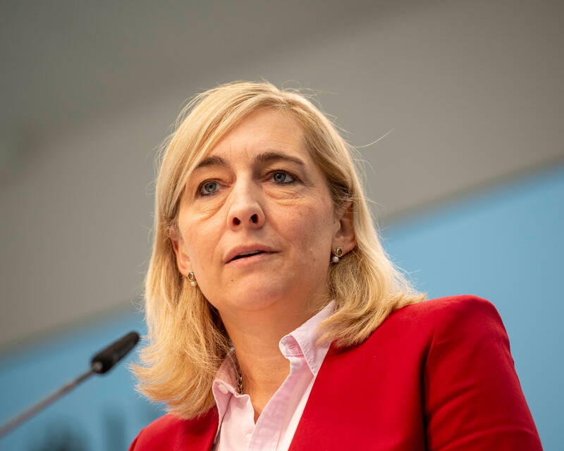 Dokumentacja partii: BMG przyznaje roczne przedłużenie