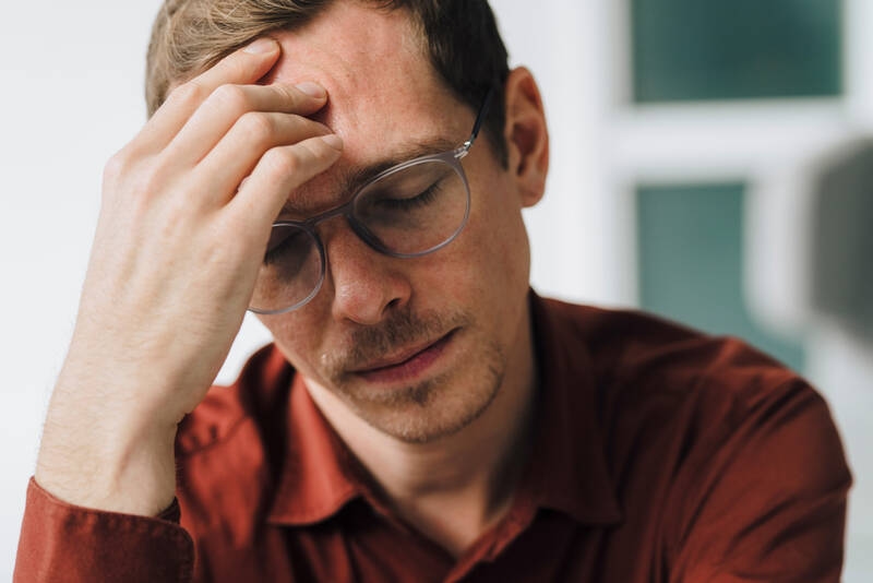 Gehirn wird gespült: Warum wir bei Schlafmangel kurze Aussetzer haben