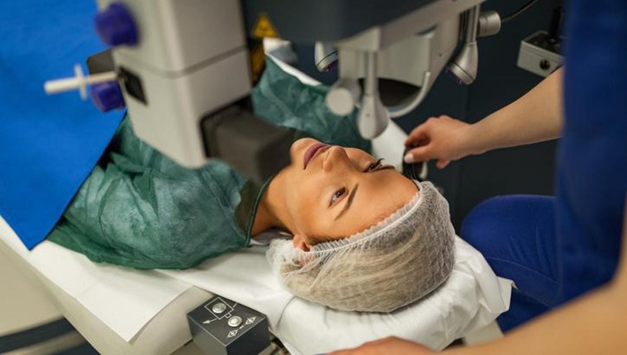 Рефракционная хирургия: действительно ли она эффективна? Кому она подходит?